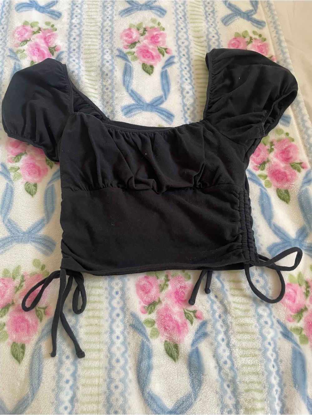 Hollister Black Puff Sleeve Drawstring Crop Top